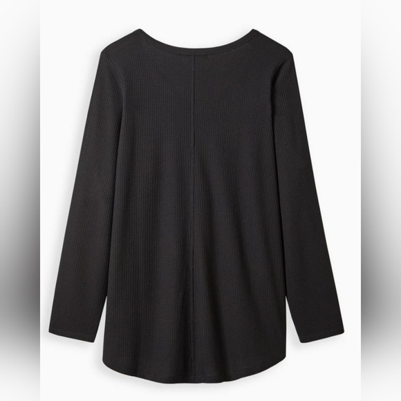 TORRID Kiss Waffle Knit Graphic Top Size 4 - Picture 5 of 12